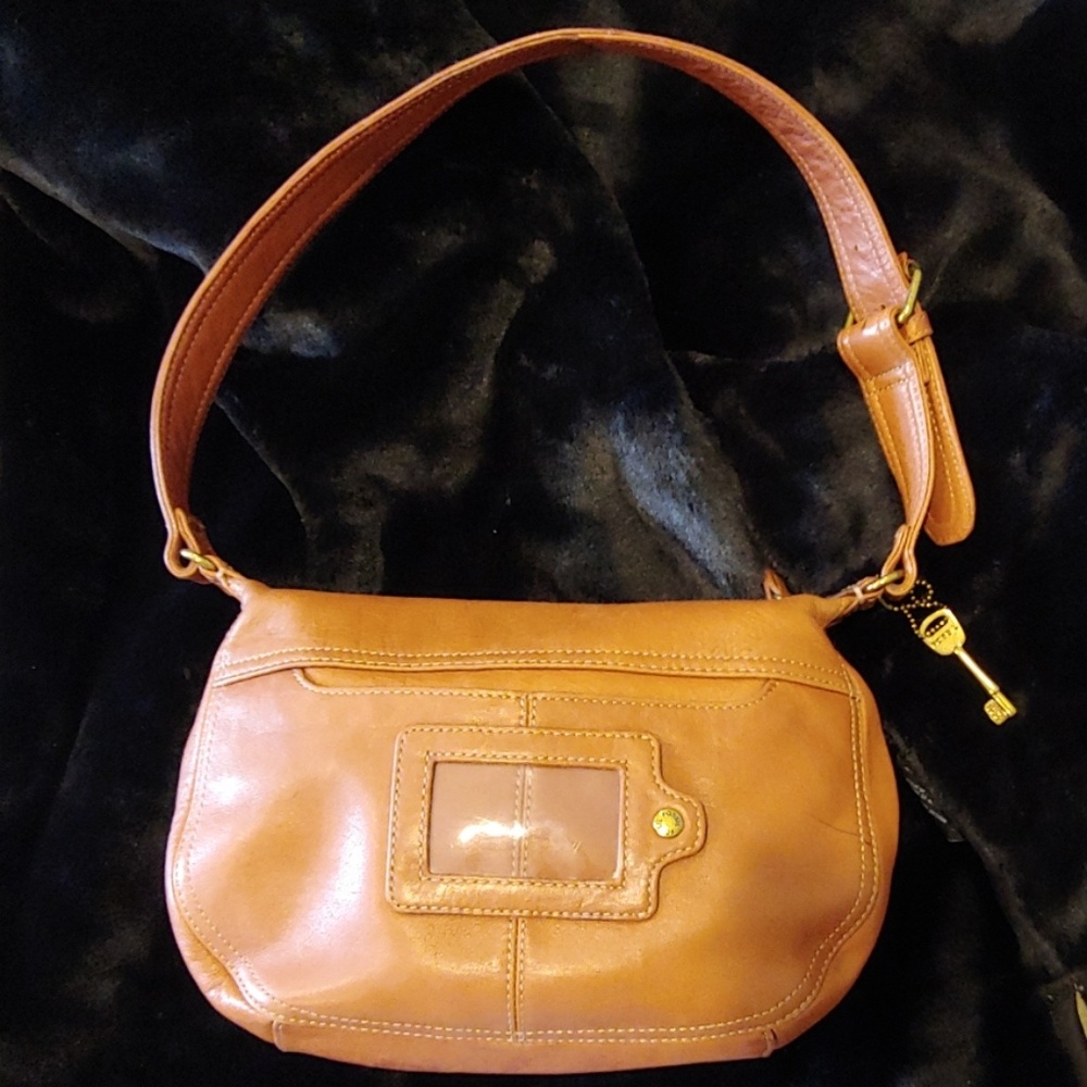 Fossil Leather Shoulder Bag - Picture 2 of 5